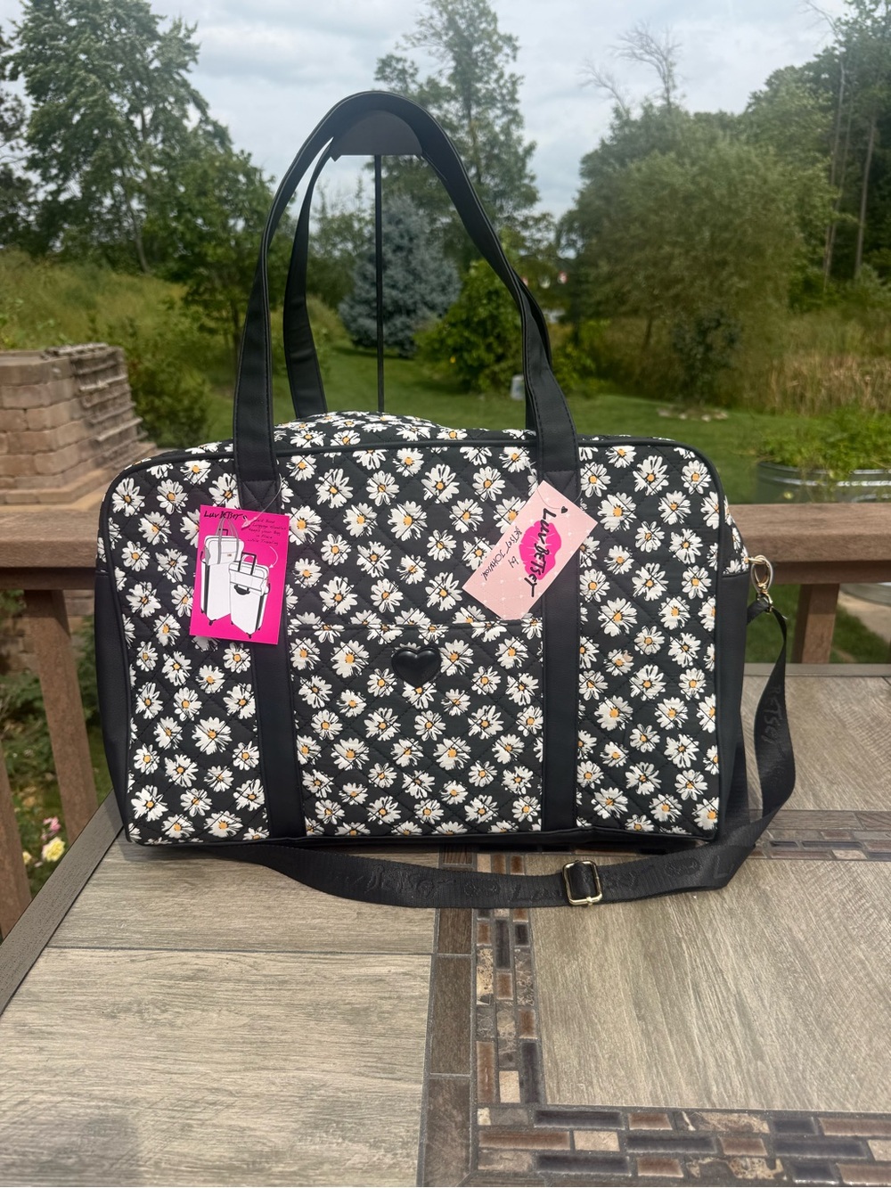 NWT Betsey Johnson Quilted Daisy Weekender Duffel Large Bag - Picture 3 of 11